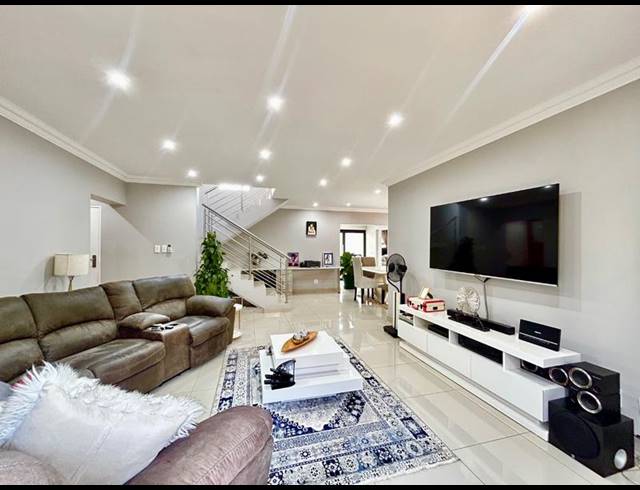 4 BEDROOM HOUSE FOR SALE IN MELODIE